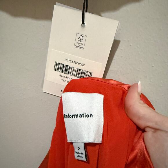 New Reformation Sera Silk Two Piece Set - Picture 6 of 6